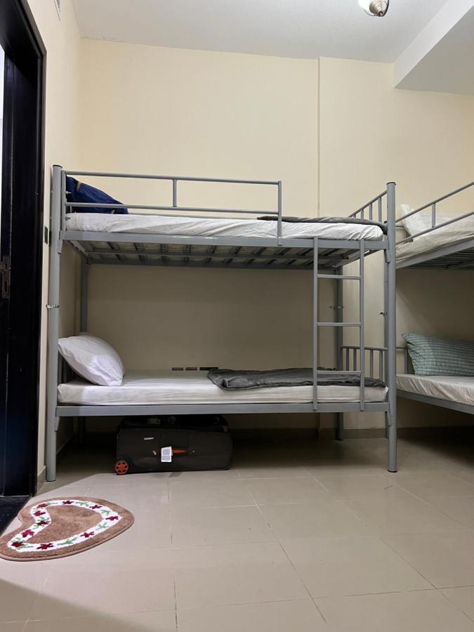 Grand Pearl Hostel For Boys Dubai Eksteriør bilde
