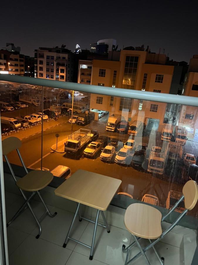 Grand Pearl Hostel For Boys Dubai Eksteriør bilde
