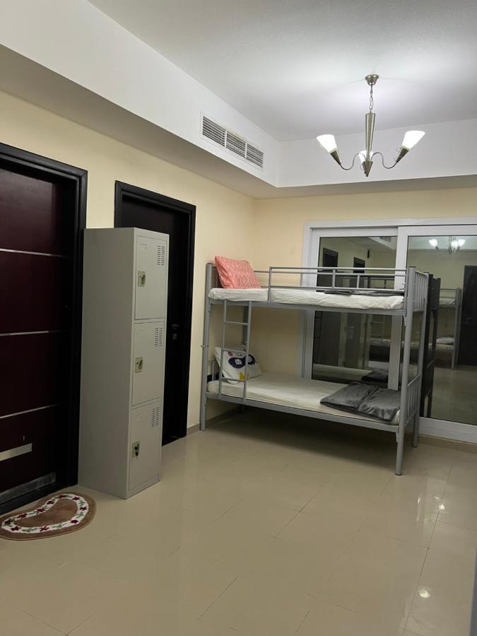 Grand Pearl Hostel For Boys Dubai Eksteriør bilde