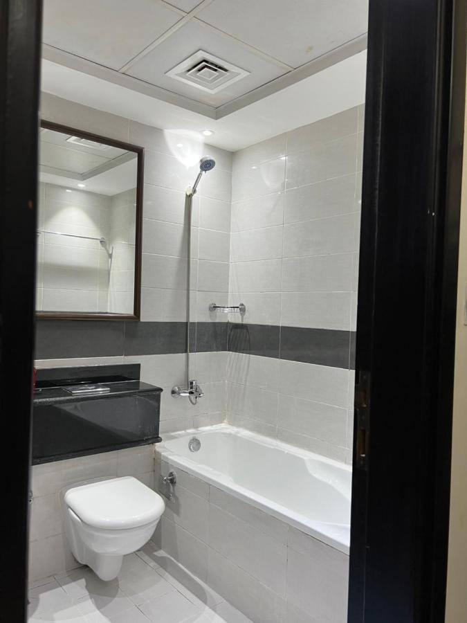 Grand Pearl Hostel For Boys Dubai Eksteriør bilde