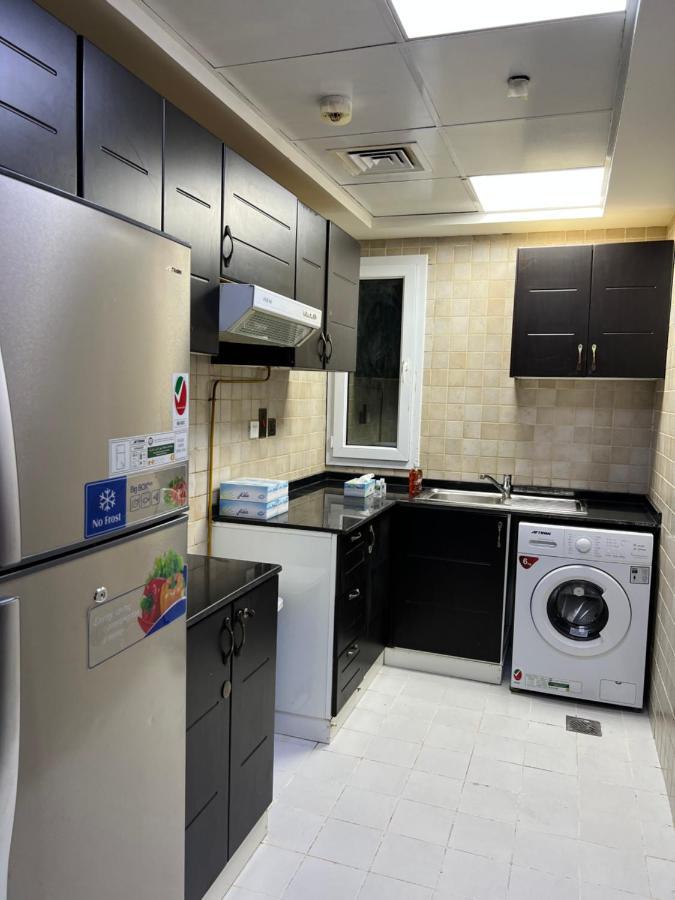 Grand Pearl Hostel For Boys Dubai Eksteriør bilde