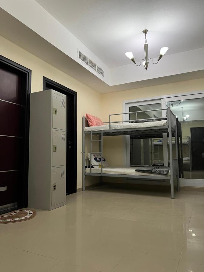 Grand Pearl Hostel For Boys Dubai Eksteriør bilde